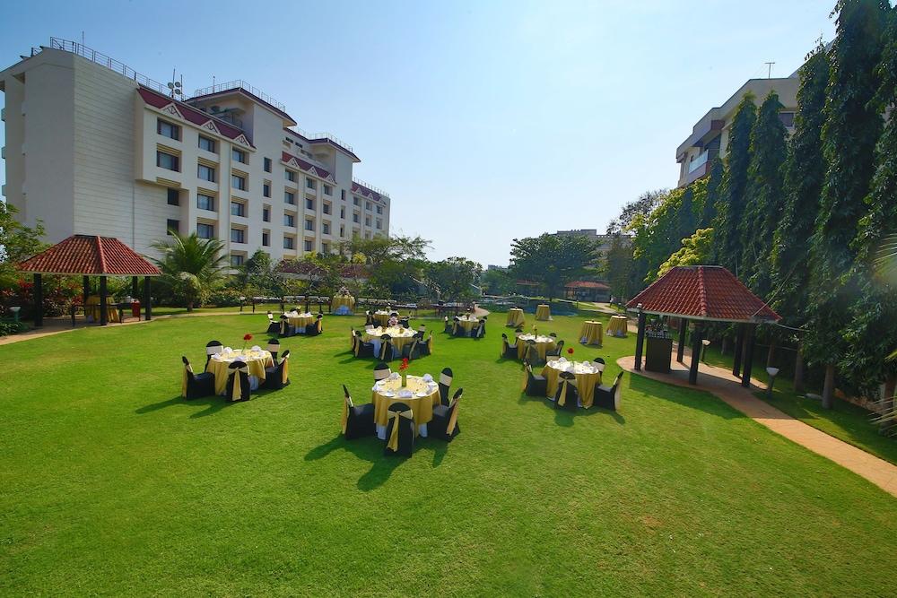 Welcomhotel By Itc Hotels, Devee Grand Bay, Višákhapatnam Exteriér fotografie